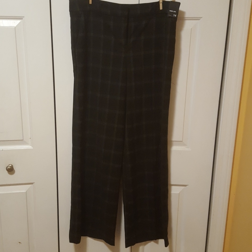 New York & Company wide leg stretch pants